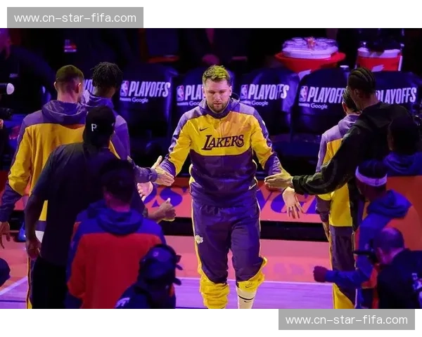 巅峰宿命对决:掘金vs湖人直播,见证恩怨纠葛与王权更迭的史诗之夜